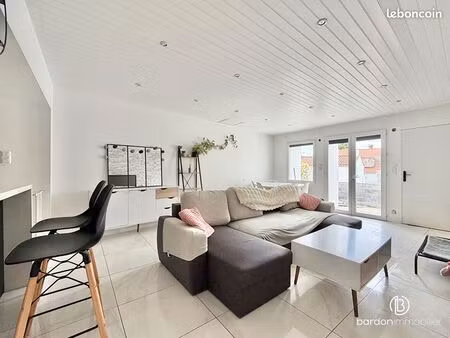 maison 2 pièces 61 m²