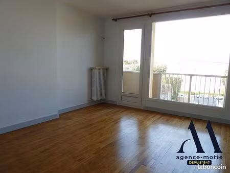 appartement 3 pièces 64 m²