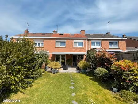 leers maison en lotissement soignée 4 chambres