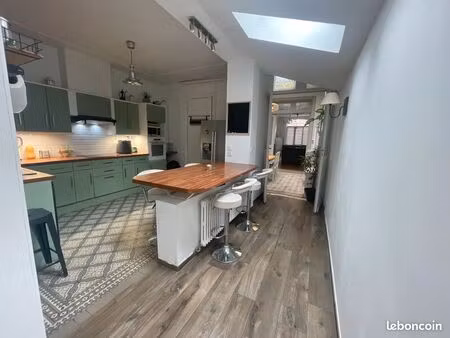 belle maison semie bourgeoise