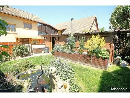 propriété de caractère de 174 m²  3 à 4 chambres  grange de 500 m² avec boxes  ateliers et