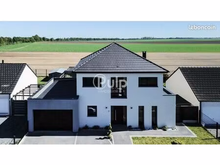 pavillon 5 pièces 141 m²