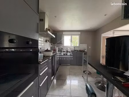maison 3 pièces 89 m²