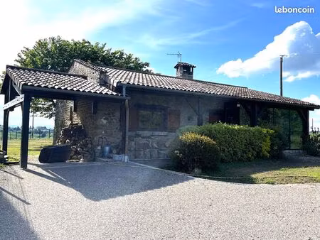 maison plain pied en pierre - vue superbe