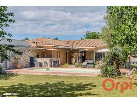 villa 4 pièces 127 m²