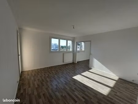t3 de 74 m² avec garage fermé 20 m²
