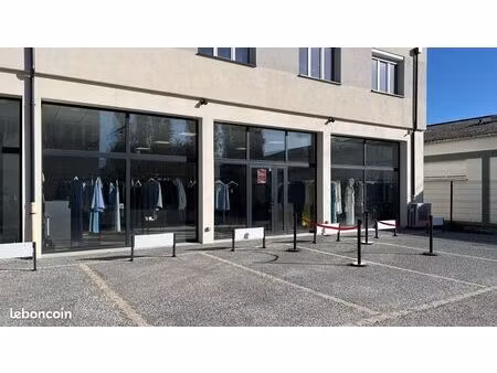 local/magasin au brezet