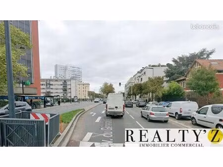 fonds de commerce 156 m²