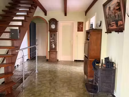 maison 114 m² avec sous-sol complet et combles aménageables
