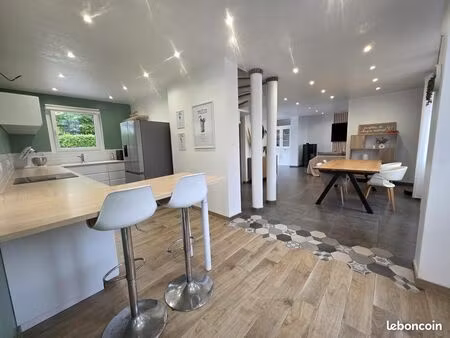 pavillon 5 pièces 106 m²