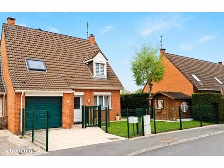 maison ? semi-individuelle   4 chambres