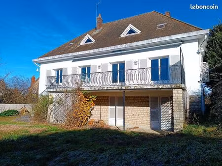 pavillon 7 pièces 193 m²