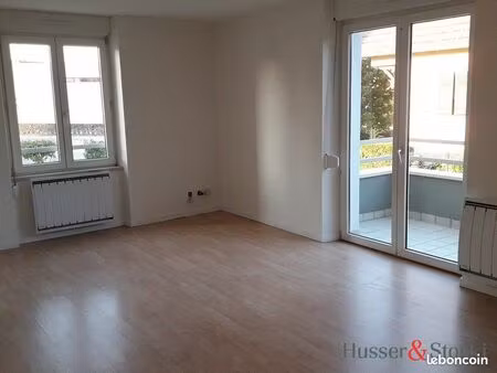 studio 1 pièce 42 m²