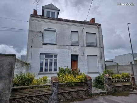 immeuble 11 pièces 190 m²