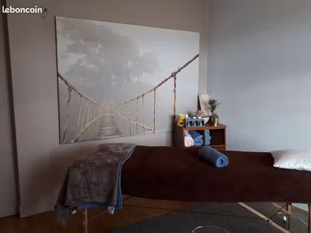bureau avec table de massage 11 m² à louer