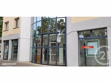 commerce 180 m²