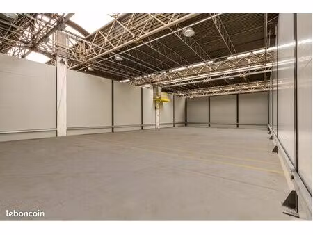 locaux d’activités - entrepôts - stockage - 400 m²