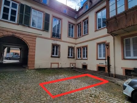 à louer – place de parking en centre-ville