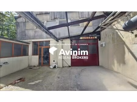 local 400 m² gentilly