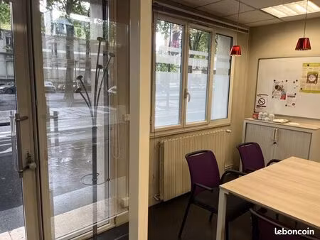 local commercial 97 m²