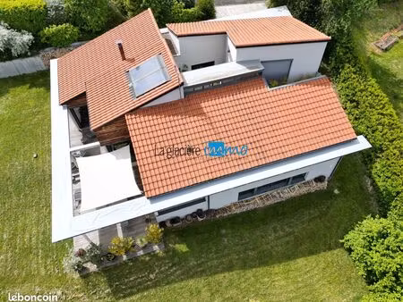 maison 7 pièces 190 m²