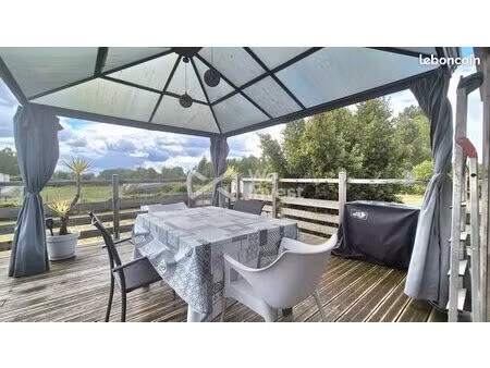 maison 8 pièces 161 m²