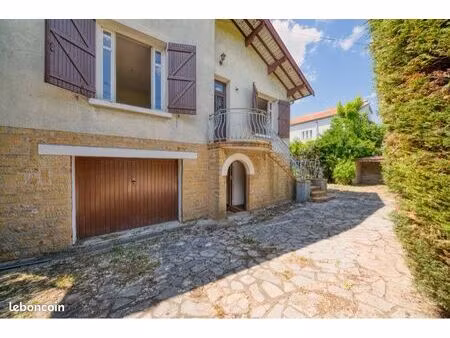 maison 5 pièces 109m2