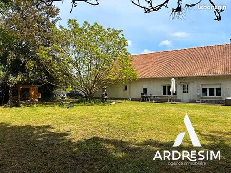 longère 4 pièces 147 m²