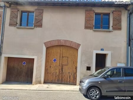 maison de ville à potentiel avec jardin