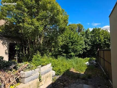 rare roseraie – terrain constructible r+2 proche métro