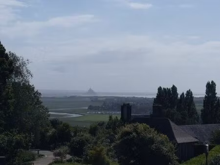 a vendre – appartement de 68m2 avec vue mont saint michel – avranches a 500 mètres du cent