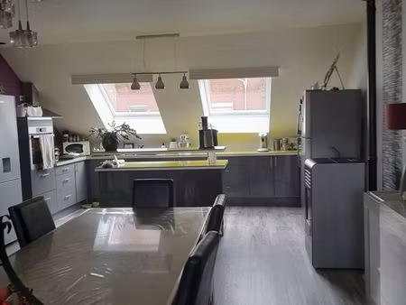appartement + studio avec potentiel  160m2