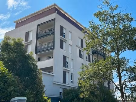 particulier met en location un appartement 2p de 43 m2 à limeil brevannes