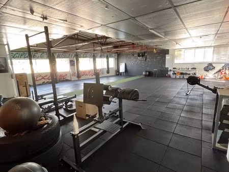 local mixte bureaux + activité 216 m² sans frais d’agence