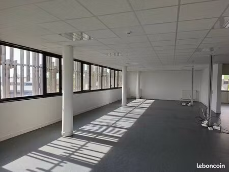 bureaux 459 m² la roche sur yon