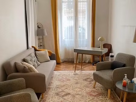 location cabinet paris 8