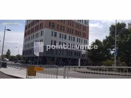 local commercial 270 m²