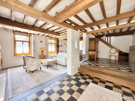 maison 4 pièces 140 m²