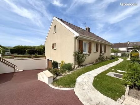 maison 6 pièces 130 m²