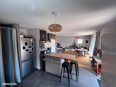 maison 5 pièces au calme et bien située