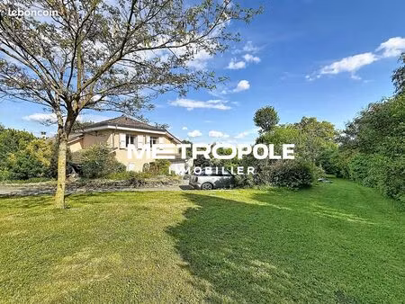 maison 6 pièces 145 m²