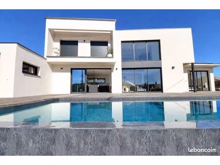 villa d'exception 180 m² – piscine à débordement – dpe a – prades-le-lez