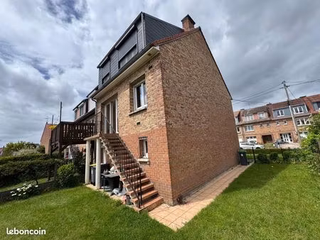 maison 6 pièces 95 m²