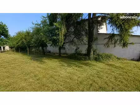 terrain 1 465 m² cailloux sur fontaines