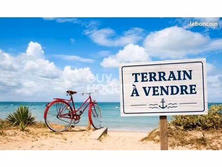 terrain 360 m² la flotte