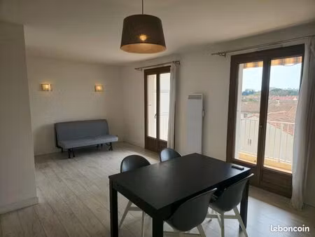 avignon – t2 65 m² avec box  cave  balcon et ascenseur