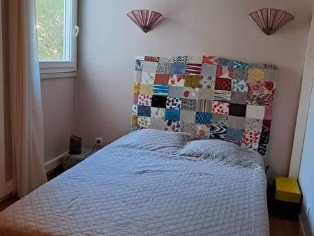chambre à louée dans une appre
