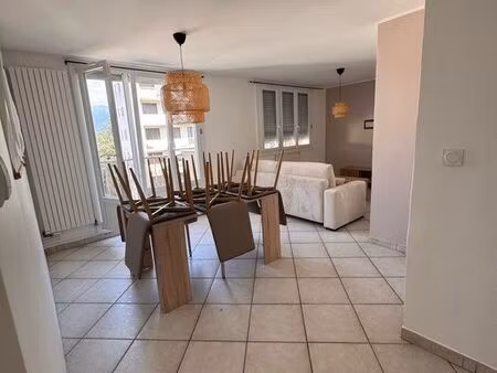 appartement meublé seyssinet - 62 m2