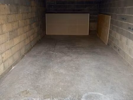garage 30m2 agde