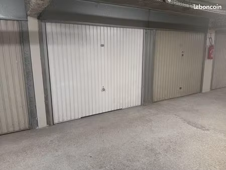box fermé en sous-sol quartier saint clément